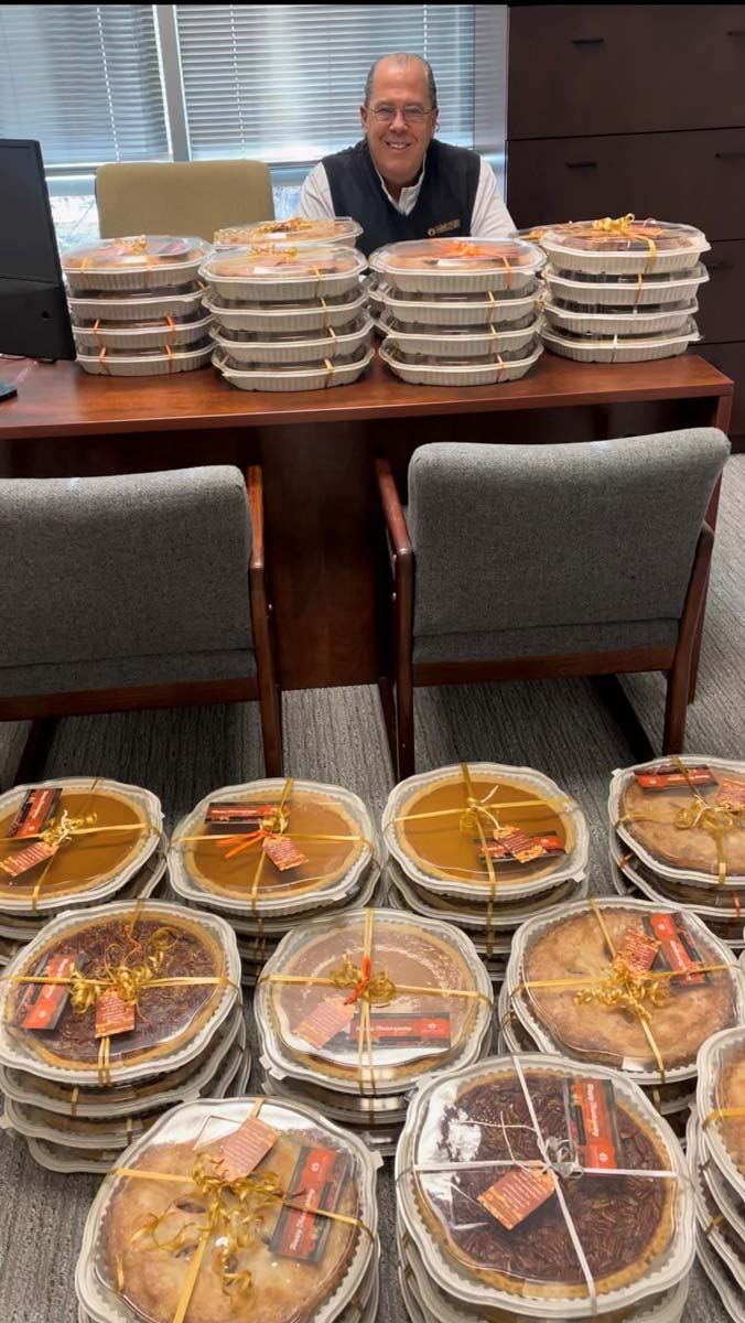Annual Pie Giveaway for Thanksgiving 2025